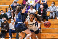 Amherst_vs_Gordon_WBBall_20211118_CS1_8535.jpg 11/18/2021 - Amherst Womens Basketball vs Gordon Amherst,Amherst College,Amherst Mammoths,Clarus Studios,DIII,Gordon,Gordon College,LeFrak Gymnasium,Mammoths,Massachusetts,NESCAC,New England,