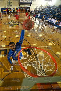 UNewHavenXXX_vs_ChestnutHill20211219_CM2_7994.jpg 12/19/2021 - New Haven Mens Basketball vs Chestnut Hill Chestnut Hill,Clarus Studios,DII,Griffins,NCAA Chargers,NE10,New England,New Haven,New Haven Chargers,Northeast10,UNH,University of New Haven,