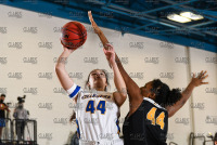 NewHavenWBBall_vs_Adelphi_20220117_CS1_1862.jpg 01/17/2022 - New Haven Women's Basketball vs Adelphi Clarus Studios,DII,NCAA Chargers,NE10,New England,New Haven,New Haven Chargers,Northeast10,UNH,University of New Haven,basketball,bball,womens basketball,womens bball,