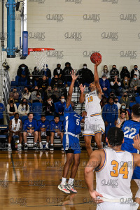 NewHavenMBBall_vs_Assumption_20220122_CM2_0367.jpg 01/22/2022 - New Haven Mens Basketball vs Assumption Assumption,Clarus Studios,DII,Mens basketball,Mens bball,NCAA Chargers,NE10,New England,New Haven,New Haven Chargers,Northeast10,UNH,University of New Haven,basketball,bball,