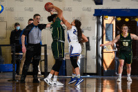 NewHavenWBB_vs_Lemoyne_20220205_CS1_2645.jpg 02/05/2022 - New Haven Womens Basketball vs LeMoyne Clarus Studios,DII,Dolphins,Le Moyne,NCAA Chargers,NE10,New England,New Haven,New Haven Chargers,Northeast10,UNH,University of New Haven,basketball,bball,womens basketball,womens bball,