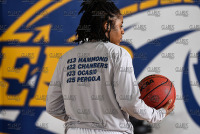 NewHavenWBB_vs_Lemoyne_20220205_CS1_2612.jpg 02/05/2022 - New Haven Womens Basketball vs LeMoyne Clarus Studios,DII,Dolphins,Le Moyne,NCAA Chargers,NE10,New England,New Haven,New Haven Chargers,Northeast10,UNH,University of New Haven,basketball,bball,womens basketball,womens bball,