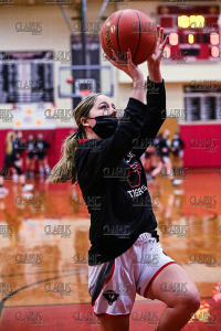 TMHS_GirlsBBall_20220210_CS3_7780.jpg 02/10/2022 - TMHS Girls Basketball - Senior Day 