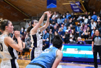 Amherst_vs_Tufts_NCAADIII3rdRound_20220311_CM4_0038.jpg 03/11/2022 - Amherst vs Tufts Womens Basketball - NCAA DIII Third Round Amherst,Amherst Mammoths,Clarus Studios,DIII,Jumbos,LeFrak Gymnasium,Massachusetts,NESCAC,New England,Tufts,Tufts Jumbos,