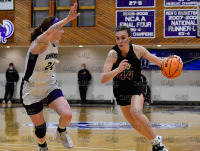 TrinityTX_vs_Amherst_WBB_orazzi_8837.jpg 03/12/2022 - Amherst vs Trinity TX Womens Basketball - NCAA DIII Quarterfinal Amherst College,D3,Quarterfinal,Trinity College,basketball,www.mikeorazzi.com,Â©Mike Orazzi,