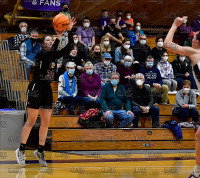 TrinityTX_vs_Amherst_WBB_orazzi_8807.jpg 03/12/2022 - Amherst vs Trinity TX Womens Basketball - NCAA DIII Quarterfinal Amherst College,D3,Quarterfinal,Trinity College,basketball,www.mikeorazzi.com,Â©Mike Orazzi,