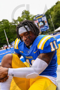 NewHavenFBall_vs_AIC_20220917_CM2_3974.jpg 09/17/2022 - New Haven Football vs AIC AIC,Charge On,Chargers,Clarus Multimedia,Clarus Studios,D2,DII,Get Charged Up,NCAA,NE10,New England,New Haven,New Haven Chargers,Northeast 10,
