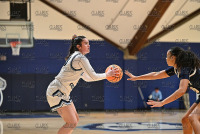ConnCollege_vs_Trinity_20221118_CM3_0034.jpg 11/18/2022 - Conn College Womens Basketball vs Trinity CC,Camels,Clarus Studios,Conn College,Connecticut,Connecticut College,DIII,Luce Fieldhouse,NESCAC,New England,New London,Womens,basketball,bball,womens basketball,