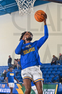 NewHavenMBB_vs_LeMoyne_20221231_CM3_6487.jpg 12/31/2022 - New Haven Mens Basketball vs Le Moyne Charge On,Chargers,Clarus Multimedia,Clarus Studios,D2,DII,Dolphins,Get Charged Up,LeMoyne,NCAA,NE10,New England,New Haven,New Haven Chargers,Northeast 10,