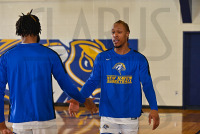 NewHavenMBB_vs_LeMoyne_20221231_CM3_6485.jpg 12/31/2022 - New Haven Mens Basketball vs Le Moyne Charge On,Chargers,Clarus Multimedia,Clarus Studios,D2,DII,Dolphins,Get Charged Up,LeMoyne,NCAA,NE10,New England,New Haven,New Haven Chargers,Northeast 10,