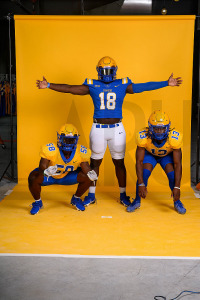 NewHaven_MediaDay_20230820_CM0_1412.jpg New Haven Fall Media Days Clarus Multimedia,DII,NCAA Chargers,NE10,New England,New Haven,New Haven Chargers,Northeast10,UNH,University of New Haven,