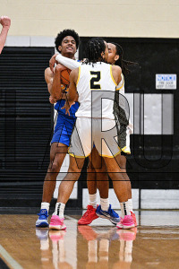 NewHavenMBB_vs_AIC_20240106_CM0_7509.jpg 01/06/2024 - New Haven Mens Basketball vs AIC Clarus Multimedia Group,DII,NCAA Chargers,NE10,New England,New Haven,New Haven Chargers,Northeast10,UNH,University of New Haven,www.clarusmultimedia.com,