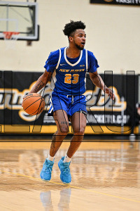 NewHavenMBB_vs_AIC_20240106_CM0_7389.jpg 01/06/2024 - New Haven Mens Basketball vs AIC Clarus Multimedia Group,DII,NCAA Chargers,NE10,New England,New Haven,New Haven Chargers,Northeast10,UNH,University of New Haven,www.clarusmultimedia.com,
