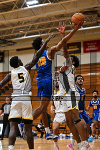 NewHavenMBB_vs_AIC_20240106_CM0_7442.jpg 01/06/2024 - New Haven Mens Basketball vs AIC Clarus Multimedia Group,DII,NCAA Chargers,NE10,New England,New Haven,New Haven Chargers,Northeast10,UNH,University of New Haven,www.clarusmultimedia.com,