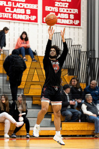 GAME-18_Tourtellotte_vs_Somers.jpg 03/07/2024 - TMHS Boys Basketball - CIAC States at Somers 