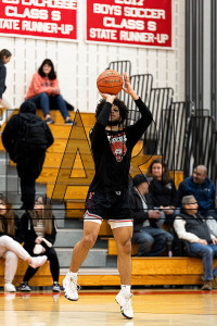 GAME-17_Tourtellotte_vs_Somers.jpg 03/07/2024 - TMHS Boys Basketball - CIAC States at Somers 