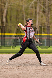 TMHSSoftball_20240506_CM0_5829.jpg 05/06/2024 - TMHS Softball 