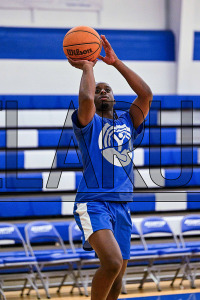 NewHaven_MBB_20241126_CM9_2214.jpg 11/26/2024 - New Haven Mens Basketball at Assumption 