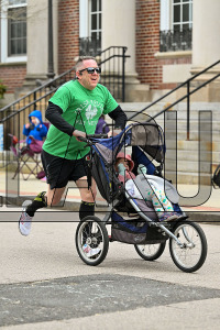 HMF_OPutnam_20250309_CM9_2498.jpg 03/09/2025 - HMF O'Putnam 5k,Clarus Multimedia,Clarus Studios,Connecticut,Courthouse Bar and Grille,HMF Events,Hartford Marathon Foundation,New England,Putnam,
